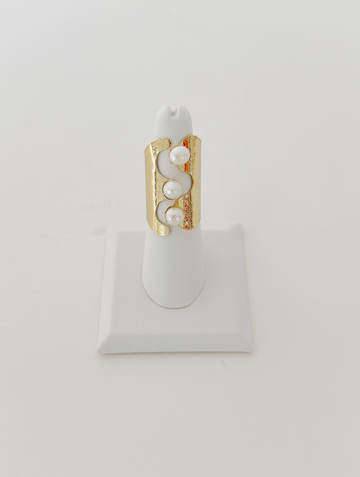 Three-Pearl Ring - Engima