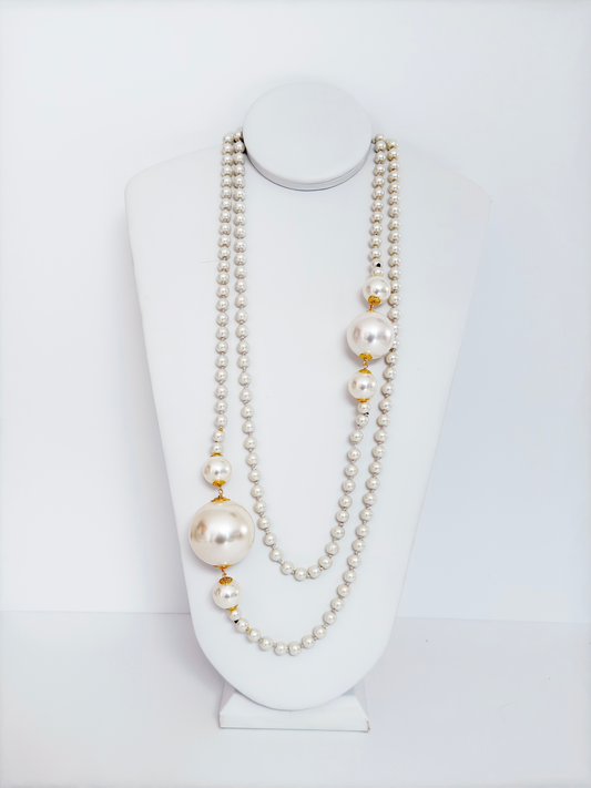 Asymmetrical Pearl Statement Necklace - Cameo