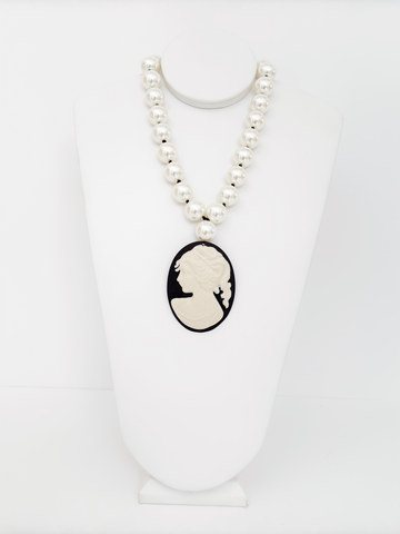 Victorian-Style Cameo Necklace