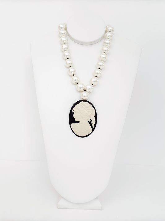 Victorian-Style Cameo Necklace