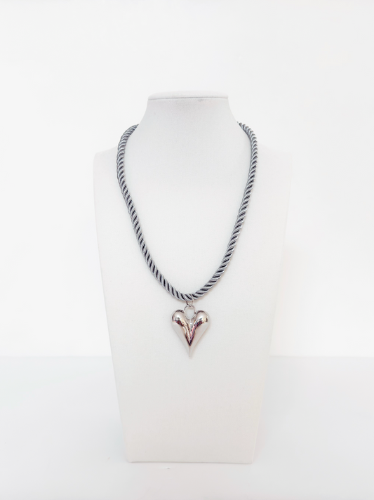 Gold Heart Pendant Necklace - Esferas
