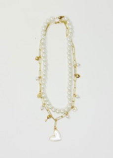 SET DE DOS COLLARES PERLAS Y CADENA CHARMS