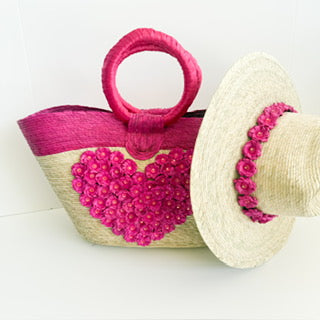 BOLSO HECHO A MANO CON PAMELA EN CONJUNTO