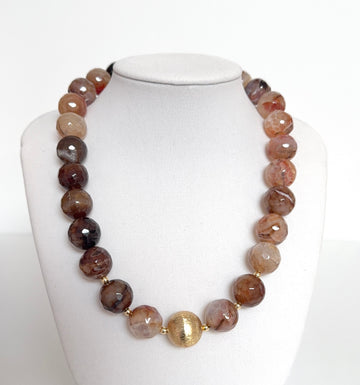 Natural Agate & Gold-Plated Indian Bead Necklace | Esferas by Chloé