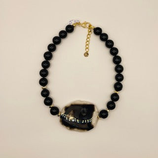 HELEN BLACK ONYX AND AGATE NECKLACE