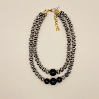 2 LAYERS AGATE AND BLACK ONYX NECKLACE