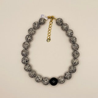 IDARA BLACK AND WHITE AGATE AND BLACK ONYX NECKLACE