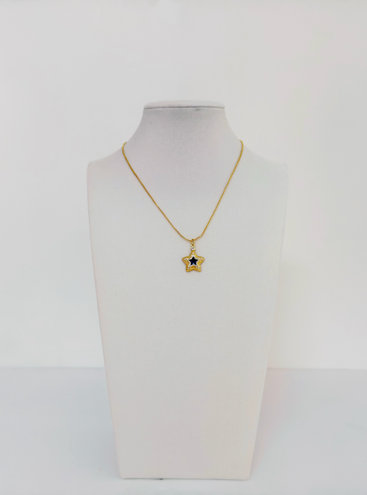Star Pendant with Sapphire Gemstone Necklace - Esferas