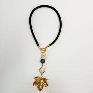 CORDON MESH NEGRO Y DIJES PERLAS AGATAS Y FLOR